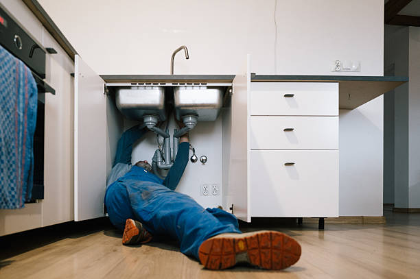 Professional Leak Detection technician working in Wellston, OH